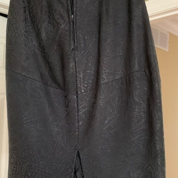 Vintage 1980s genuine leather skirt - Picture 2 of 7